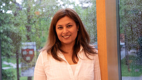 Manisha Agarwal Headshot