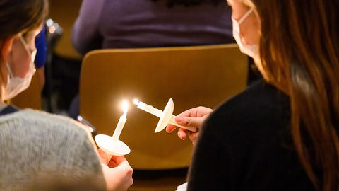 Members of the HDS community gather together for the 2022 Seasons of Light service. Photo by Justin Knight