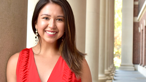 Headshot of Anna Del Castillo