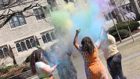 holi_600x400.jpg