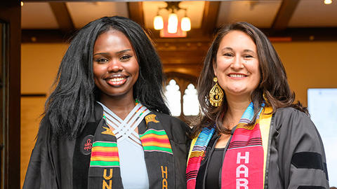 Suzannah Omonuk, MDiv ’23, and Rebecca Mendoza Nunziato, MDiv ’23. / Photo: Justin Knight