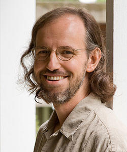 Dan McKanan headshot