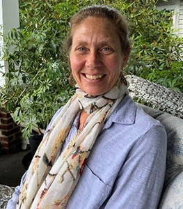 Melinda Mott Krokus, MDiv ’04