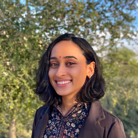 Rucha Modi headshot