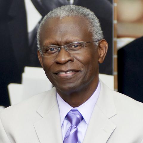 Dean Lawrence Carter headshot