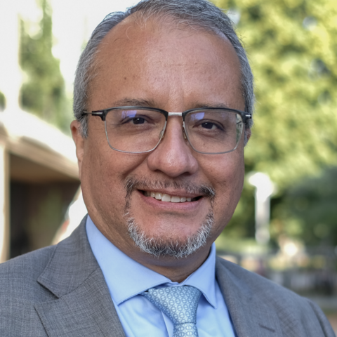 Eduardo Gonzalez headshot