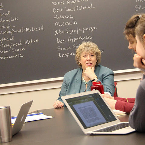Jewish polity class taught by a denominational counselor