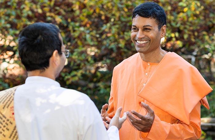 Swami Harinamananda and Sadhak Vandan