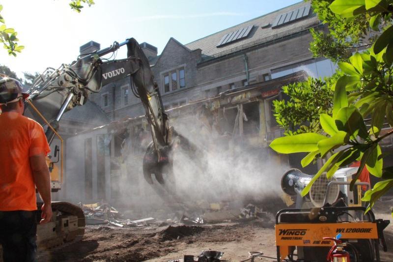 Demolition of Swartz Hall cloister link