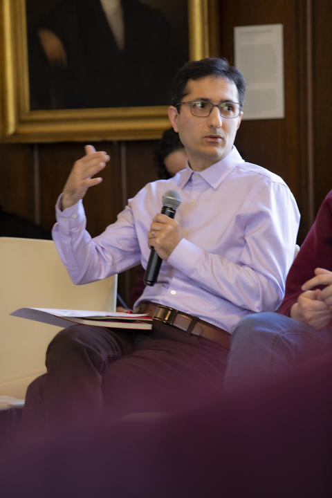 Mohsen Goudarzi speaks at event